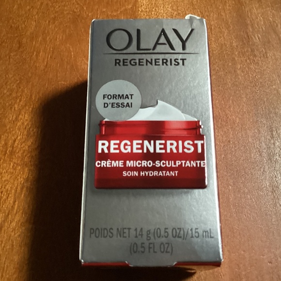 Olay Regenerist Trial Size Micro-Sculpting Cream Hydrating Moisturizer - Picture 2 of 8